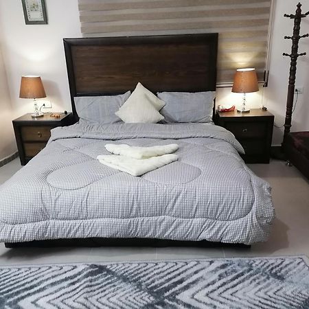 Jasmine'S House Apartment จีราช ภายนอก รูปภาพ