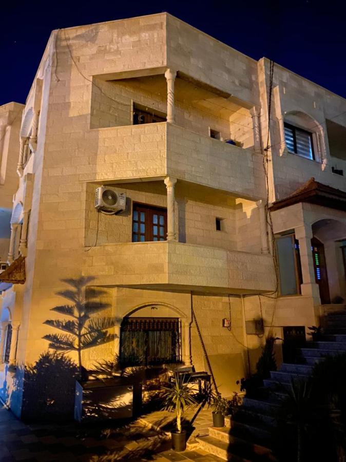 Jasmine'S House Apartment จีราช ภายนอก รูปภาพ