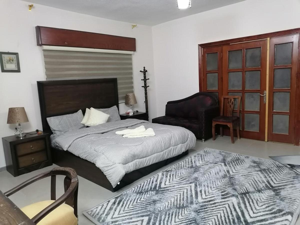 Jasmine'S House Apartment จีราช ภายนอก รูปภาพ