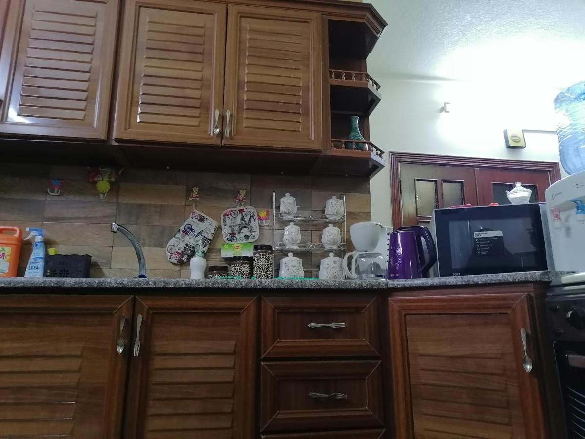 Jasmine'S House Apartment จีราช ภายนอก รูปภาพ